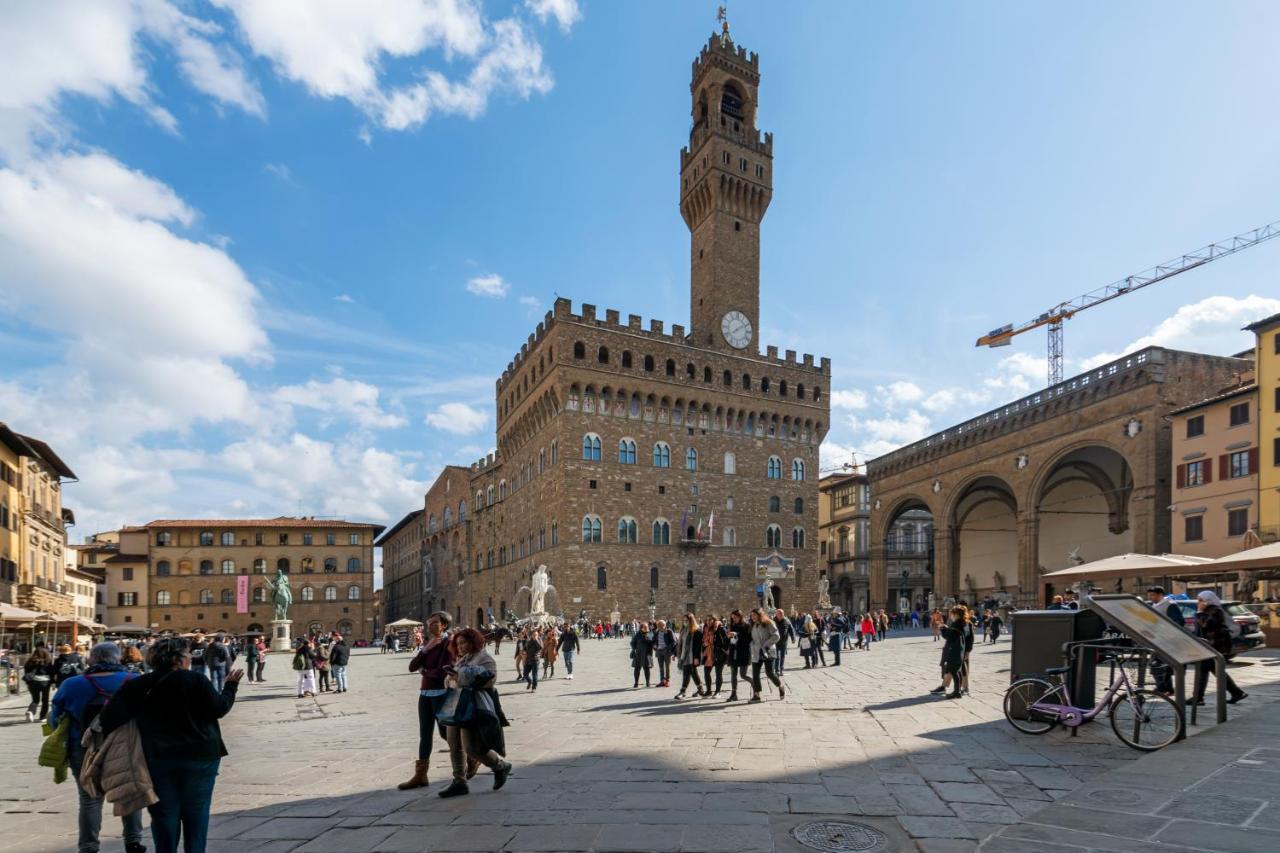 La Loggia Della Signoria Charming Loft Apartment Firenze Bagian luar foto