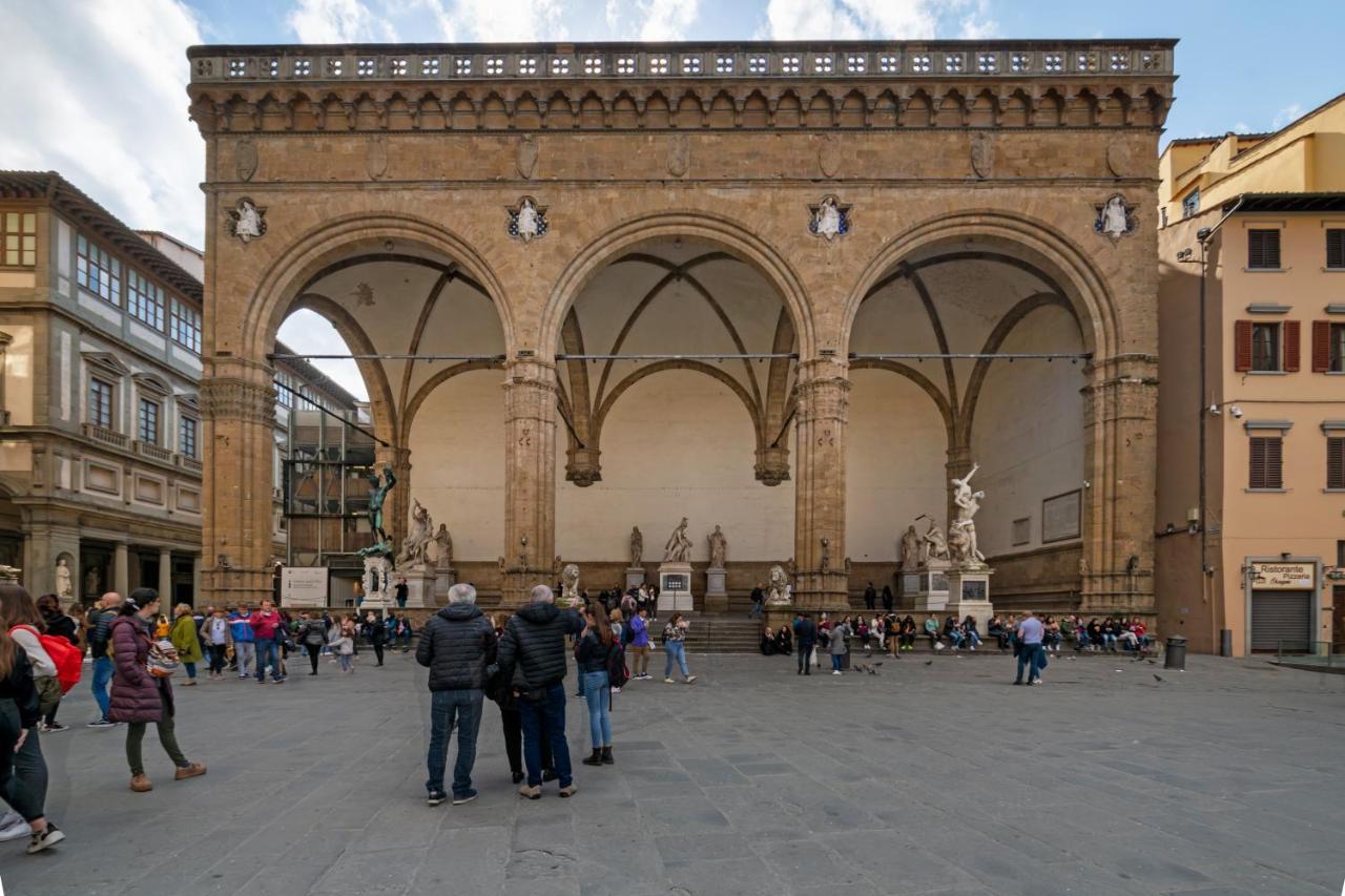 La Loggia Della Signoria Charming Loft Apartment Firenze Bagian luar foto
